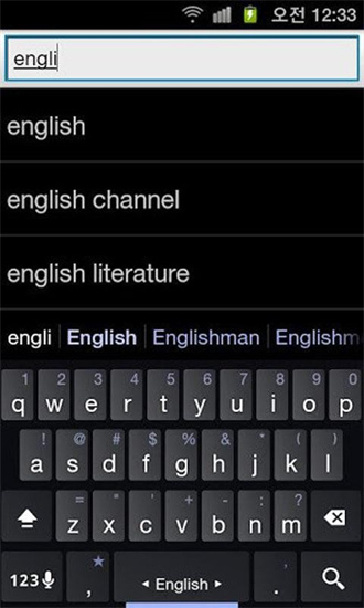 Ӣ